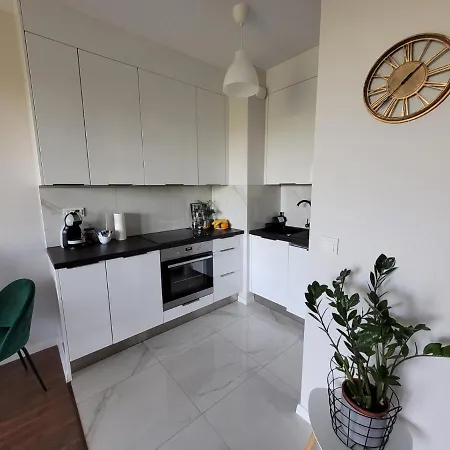 Vizzit Us Premium Marina Mokotow