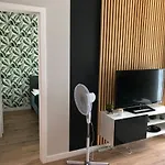 Vizzit Us Premium Marina Mokotow Apartment